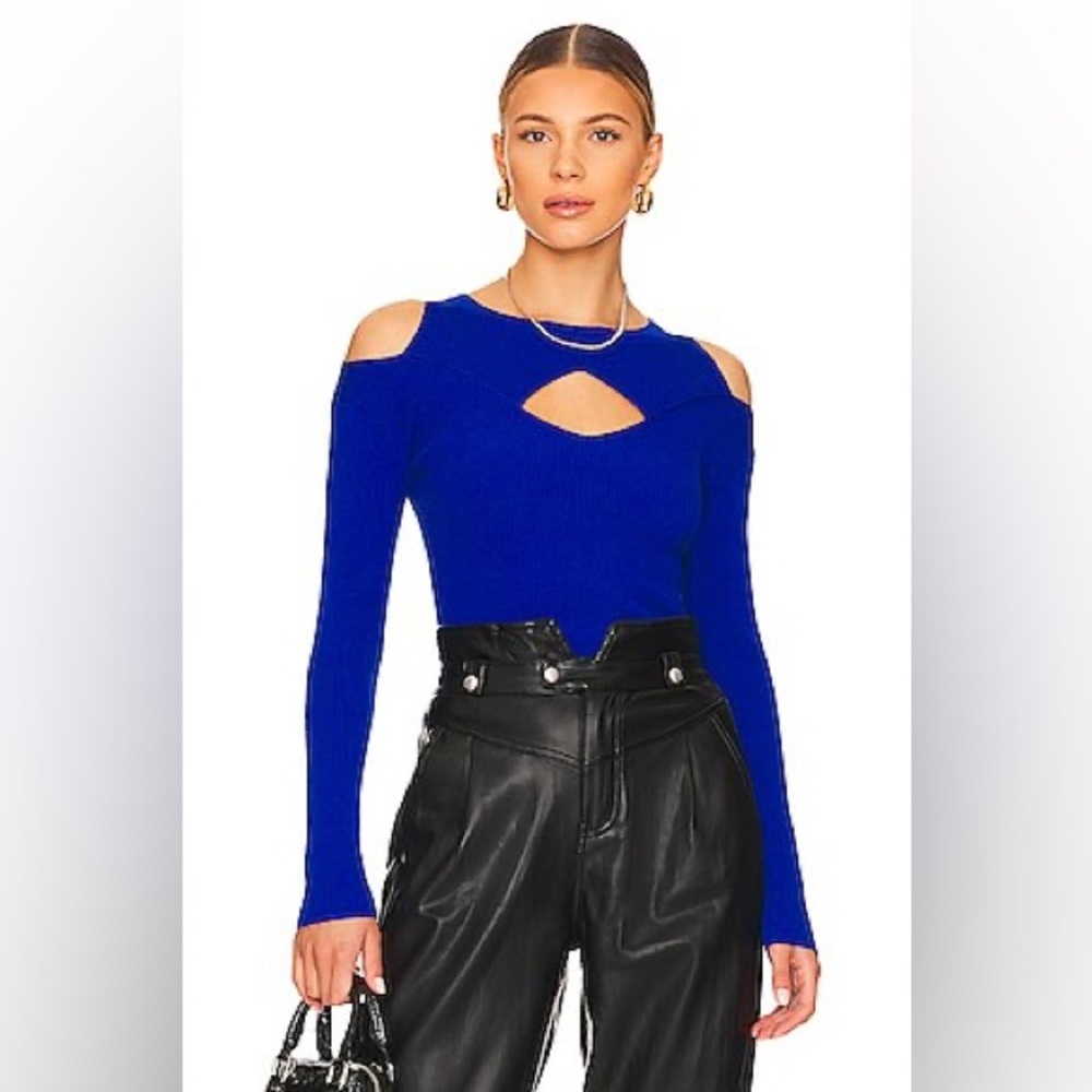 87% OFF was $79! NWT Steve Madden Skylar Top in Bluing Size XS